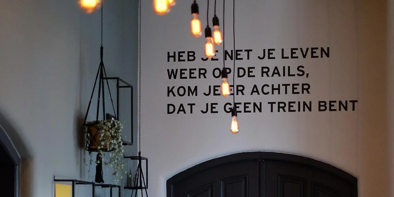 Het Spoorhuis Uithoorn 4*,